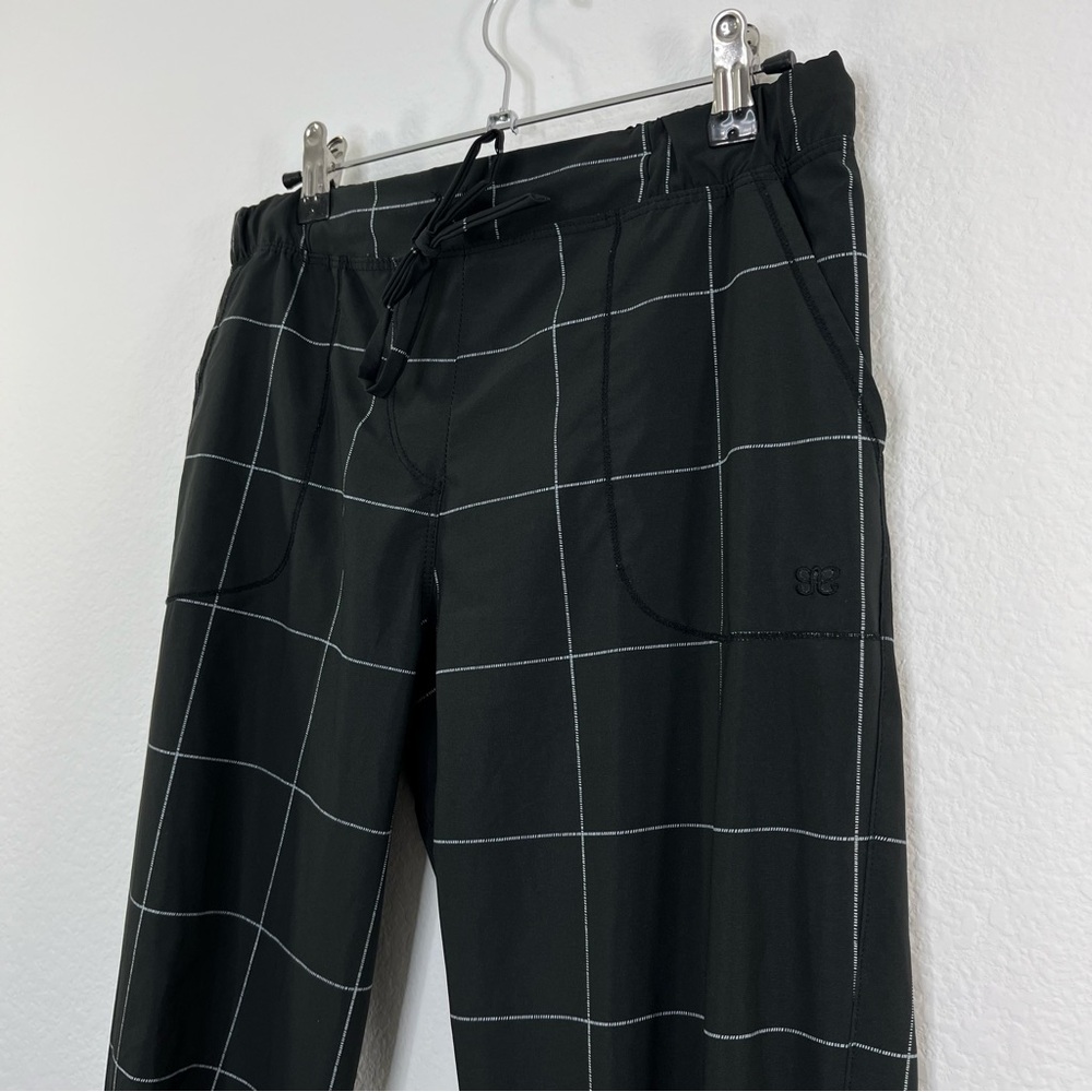 Albion Destination Nylon Stretch Joggers in Black Windowpane size Small - Picture 3 of 9
